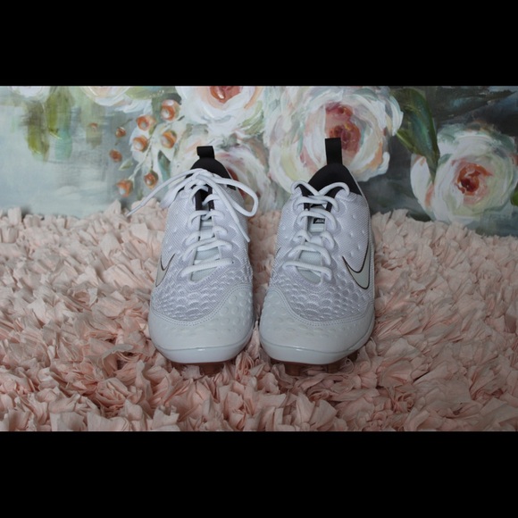 Nike Lunar Hyperdiamond Woman Cleats - Picture 2 of 5